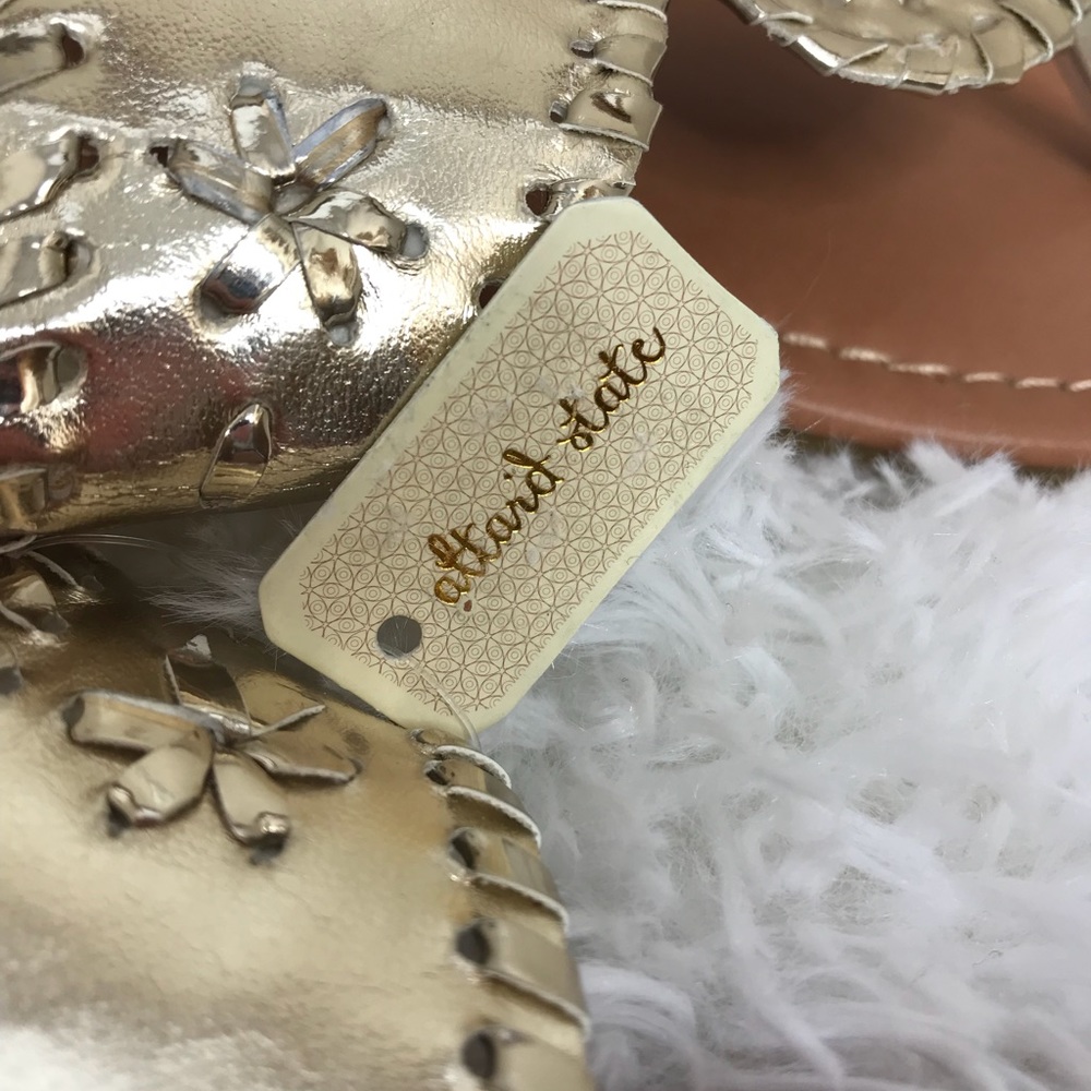 Altar’d State Gold Sandals NWT - Picture 4 of 5